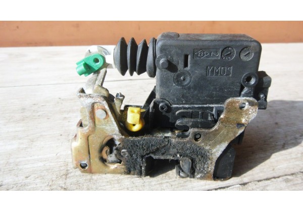 Замок передньої лівої дверки електричний Renault Kangoo, 8200727508 *